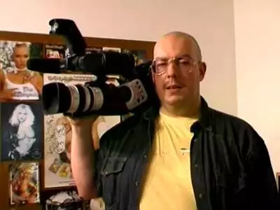 Am Ende macht sie ihm noch einen meisterhaften Blowjob