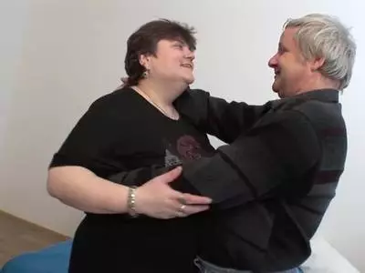Die dicke reife Bitch lässt sich hart nageln