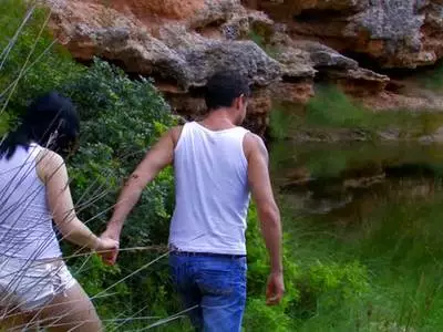 Unschuldige Dame mit dicken Milchtüten wird gebumst